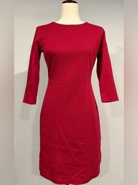 Old Navy Ponte Knit Red 3/4 Sleeves Sheath Dress